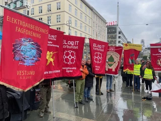 fanemarkering-til-stotte-for-streikende-i-bergen